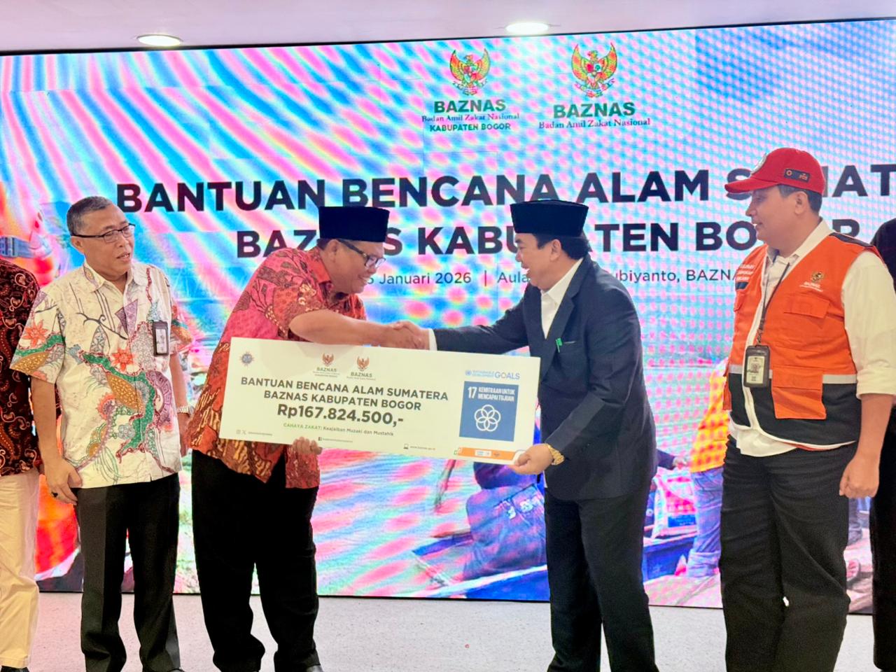 Penyerahan Bantuan Bencana Alam Sumatera