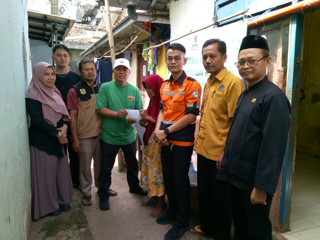 BAZNAS Kabupaten Bogor Salurkan Bantuan RLHB untuk Ibu Engkas di Citeureup